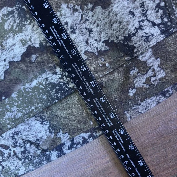 Cabelas Strata Camo Pullover Hoodie Mens Small Green Brown Fleece Sweatshirt - Picture 4 of 5